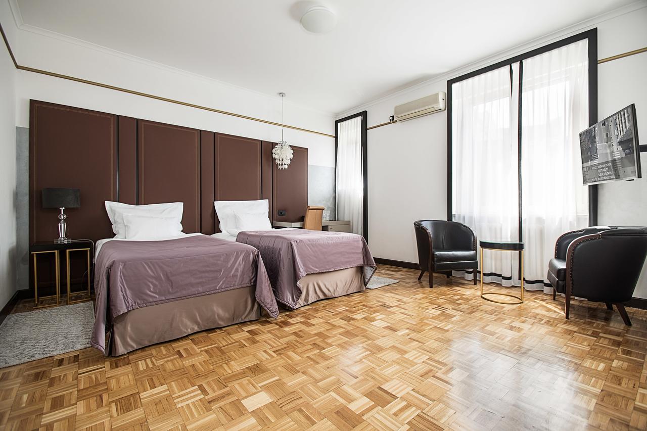 Majestic Hotel 4*